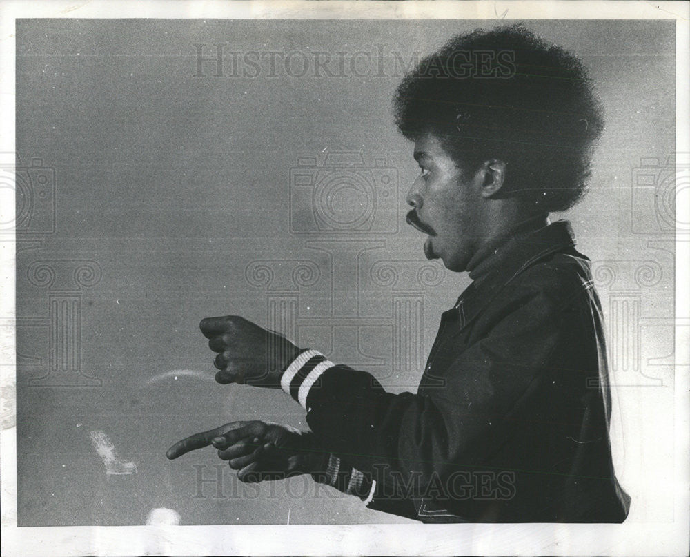 1973 Press Photo Samuel Parker Musical Director Professor Covenant Choir - Historic Images