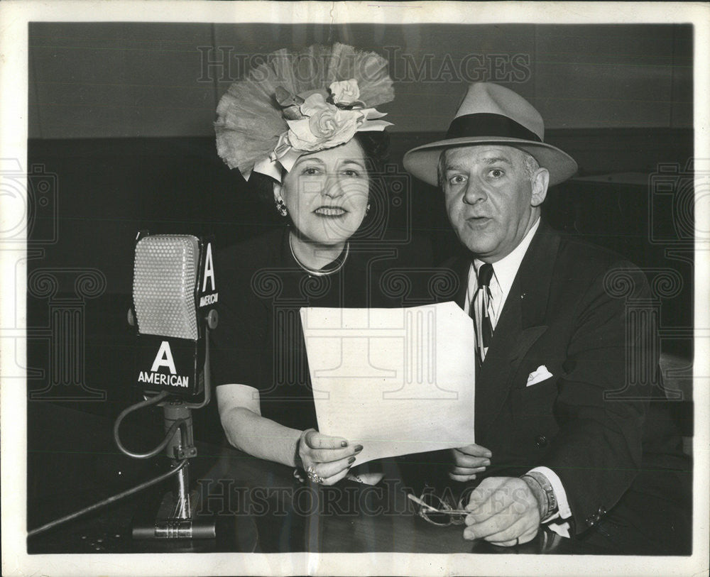 1945 Press Photo Louella Parsons Columnist - Historic Images