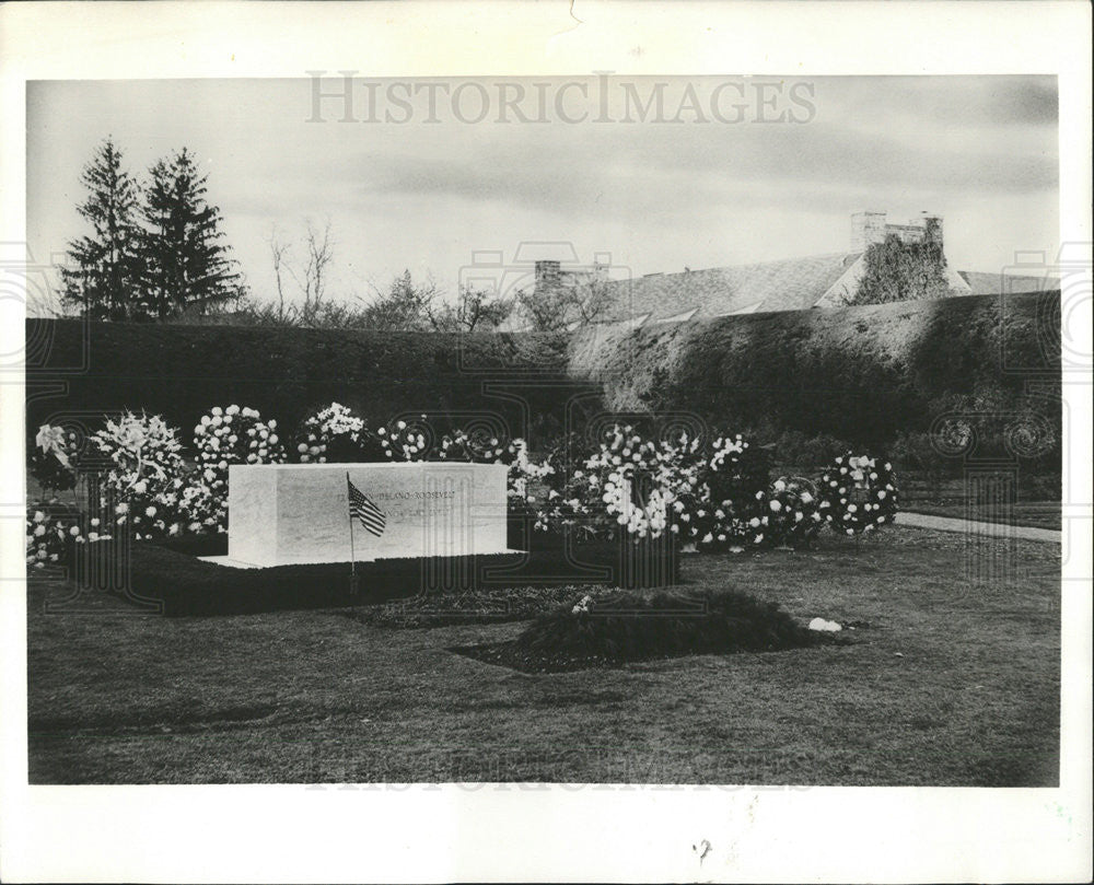 1962 Press Photo Franklin Eleanor Roosevelt Monument - Historic Images