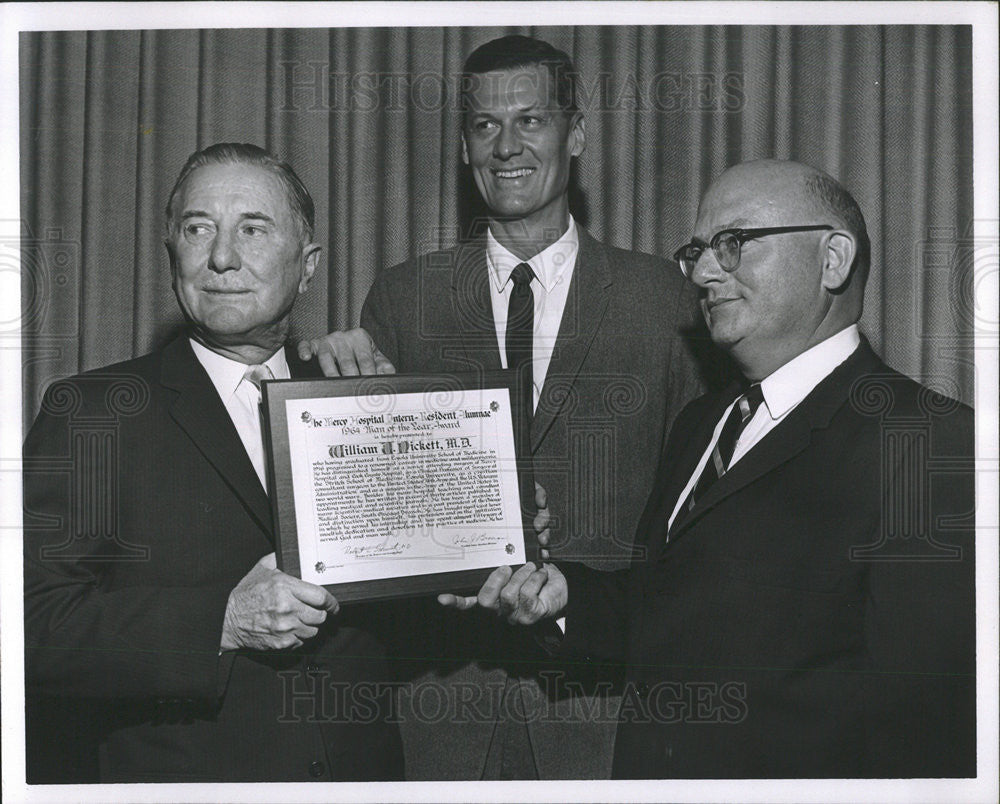 Press Photo Dr William J Pickett Mercy Hospital Of The Year - Historic Images