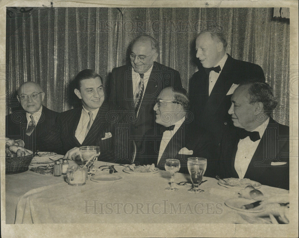 1951 Press Photo Franklin D. Roosevelt Jr President HIAS Dinner Grand Ballroom - Historic Images