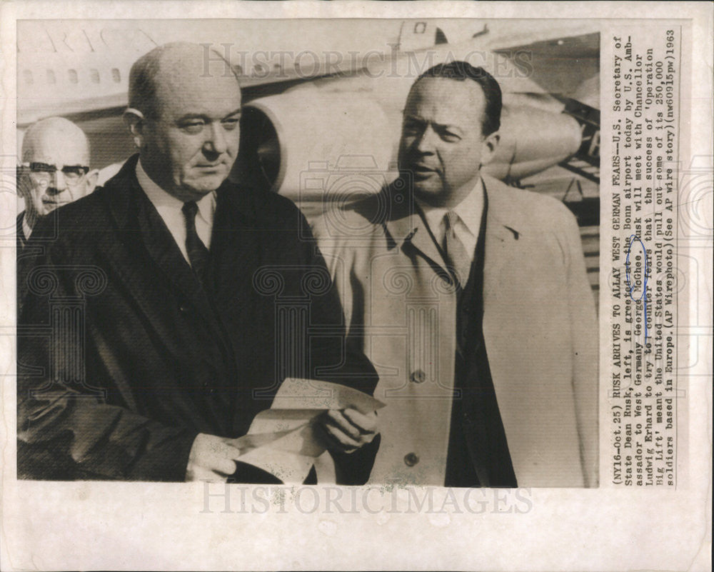 1963 Press Photo Dean Rusk Arrives to Allay West German Fears. - Historic Images