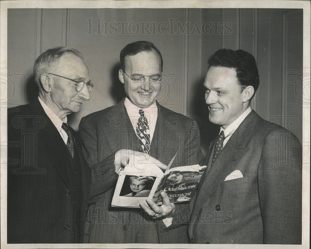 1947 Press Photo Press Conference Ira Latimer O John Rogge - Historic Images