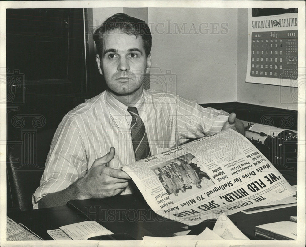 1942 Press Photo Robert Lasch , Chicago Sun Staff. - Historic Images