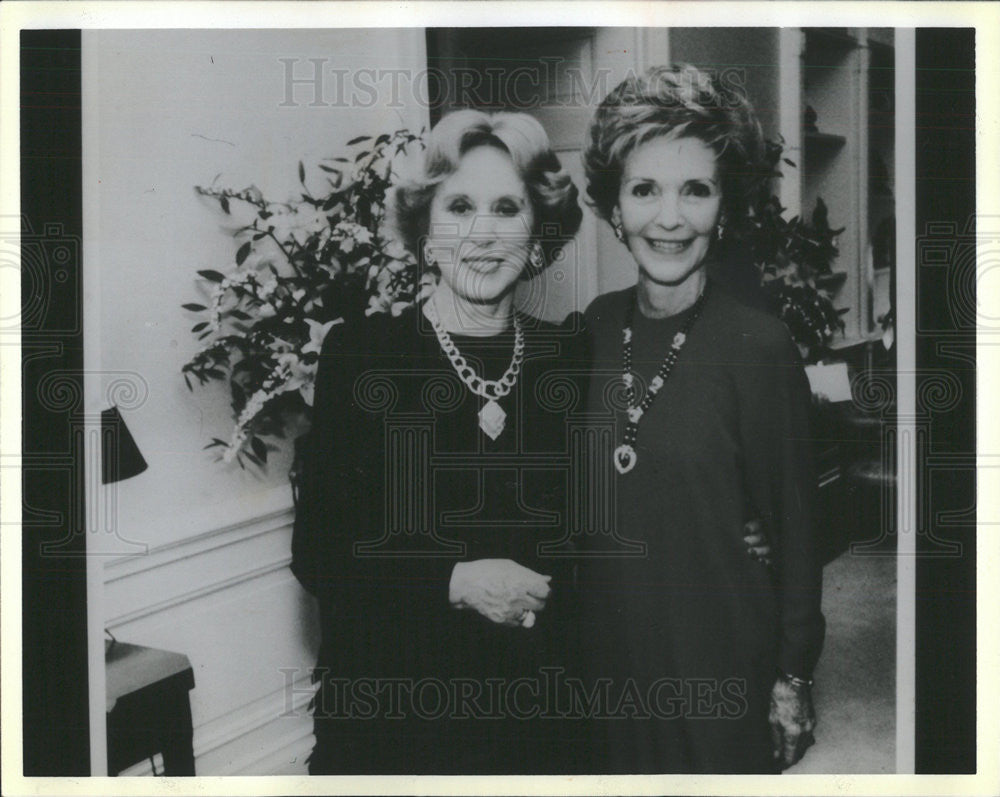 1986 Press Photo Estee Lauder  Nancy Reagan - Historic Images