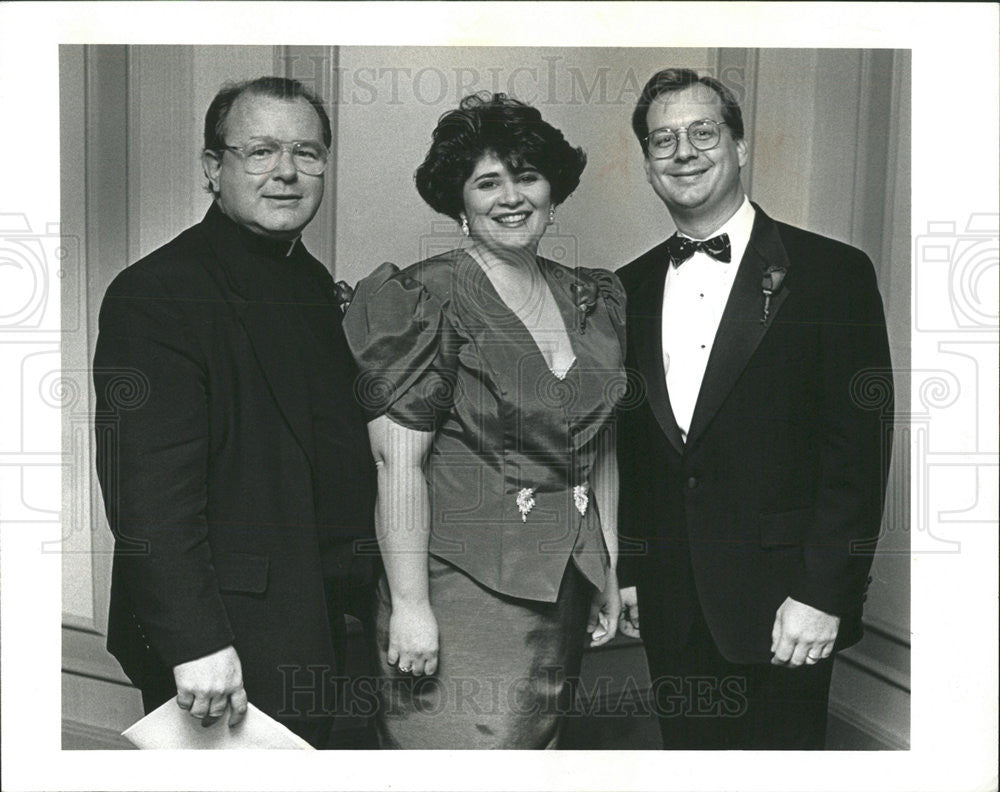 1996 Press Photo Rev. Edward Fealey Enza Rainerl John Lauer Synergy Foundation - Historic Images