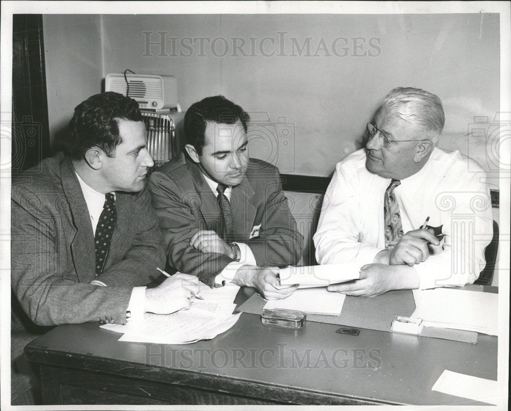 1954 Press Photo Fred Lane,Joe McGovern,Capt Gene McNally, Attys - Historic Images