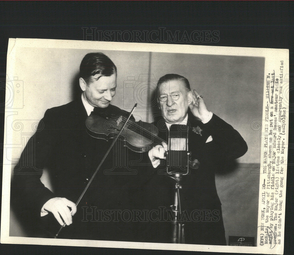 Press Photo Mayor William McNair of Pittsburgh and Major Ed Bowes - Historic Images