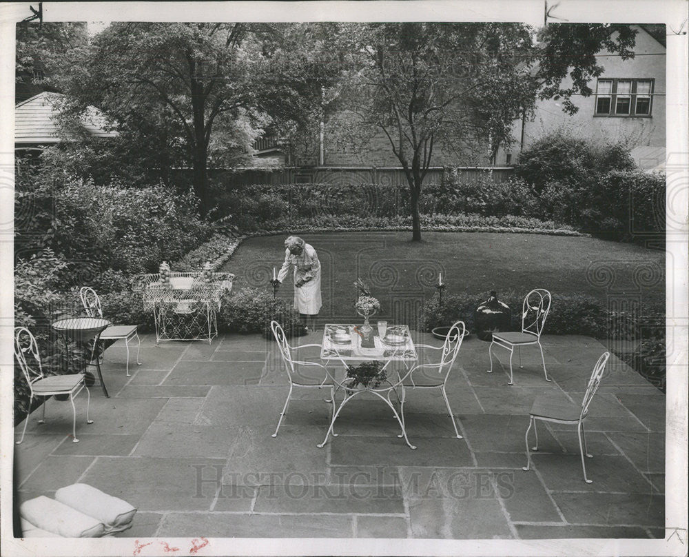 1946 Press Photo dining terrace Mrs. Willis D. Nance&#39;s home - Historic Images