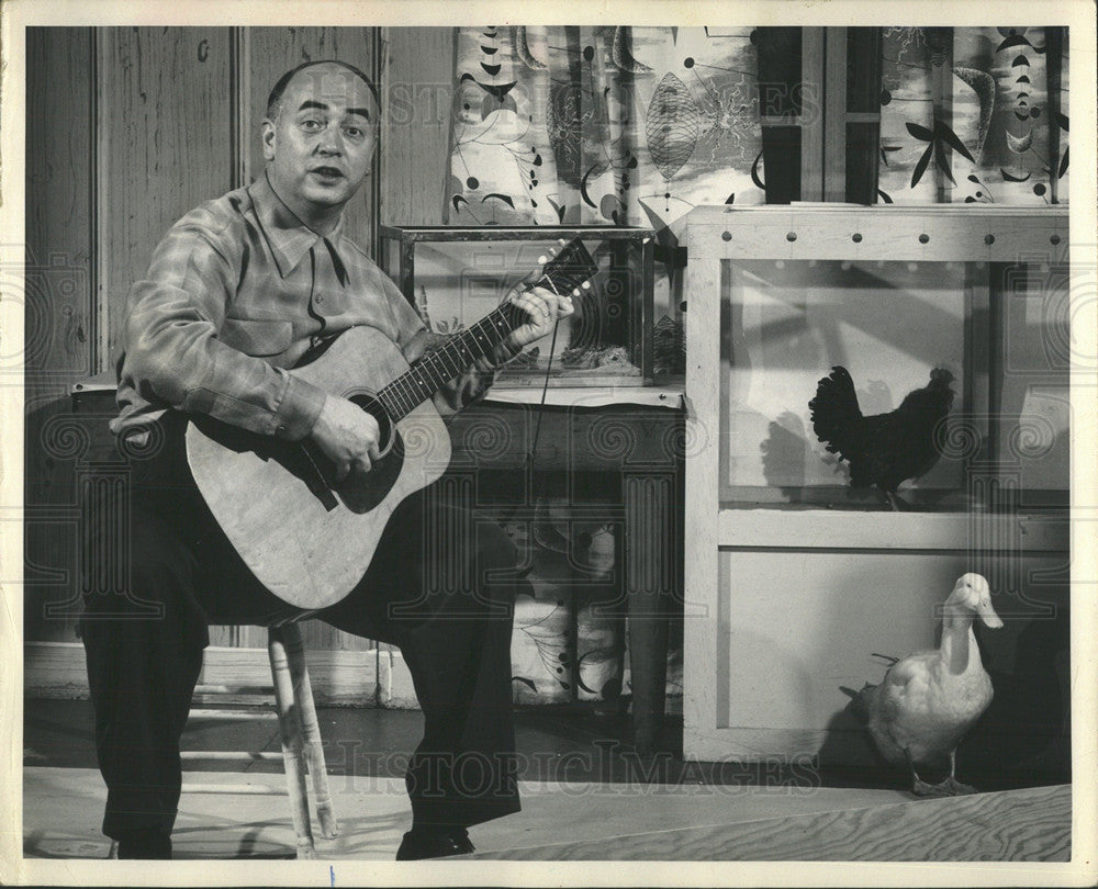 1971 Press Photo Stracke CoFounder Of School Folk Music Died At Home In Evanston - Historic Images