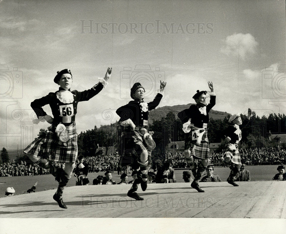 1959 Press Photo Highland Dancers Scottish Games Festival Edinburgh, Scotland - Historic Images