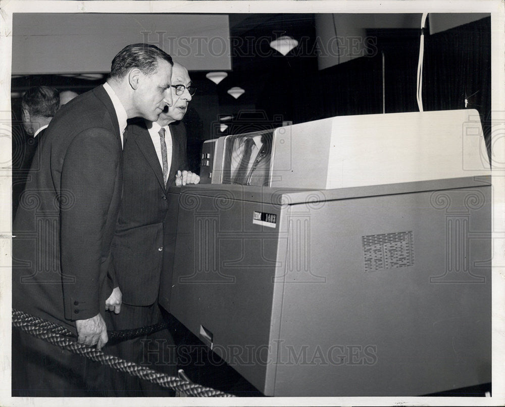 1962 Press Photo Sun Times Columnist Irv Kupcinet - Historic Images