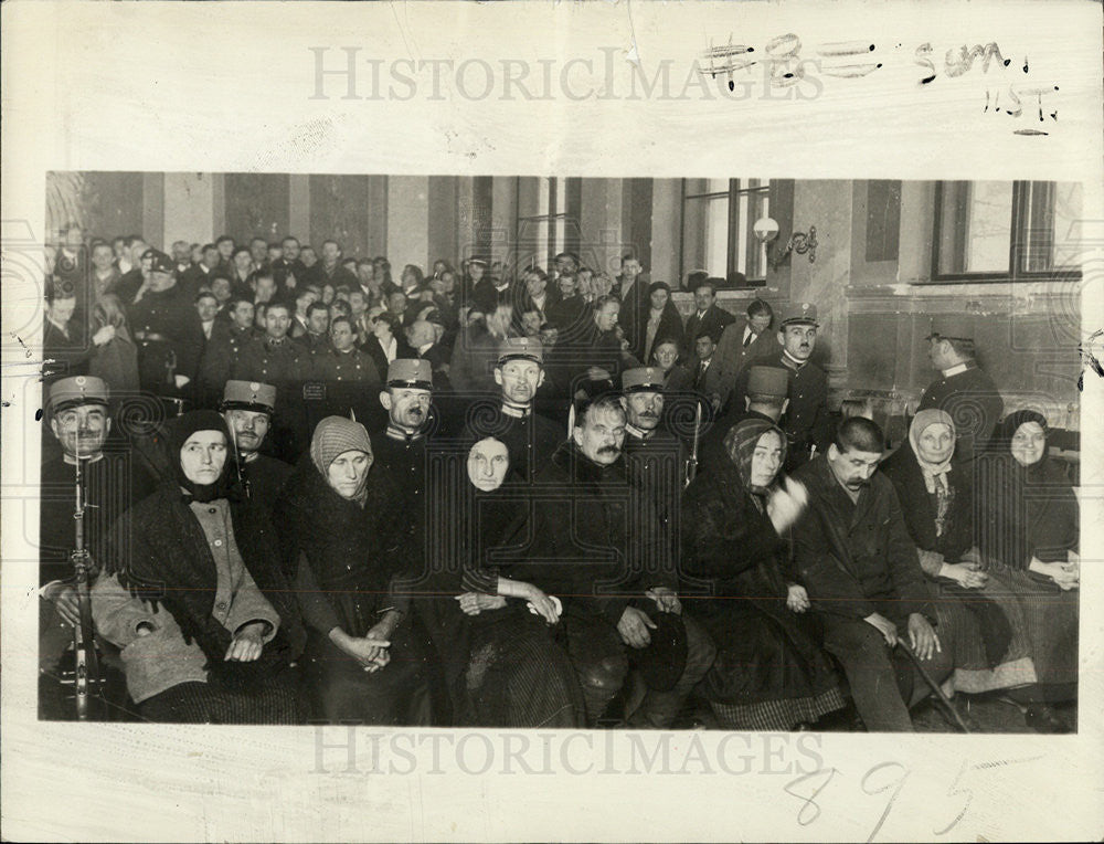 1935 Press Photo Women Charged with Murder, Mass Poisoning, Csokmo, Hungary - Historic Images