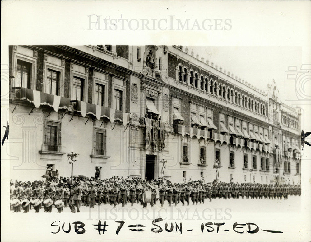 1932 Press Photo Mexican Independence celebration in Mexico City - Historic Images