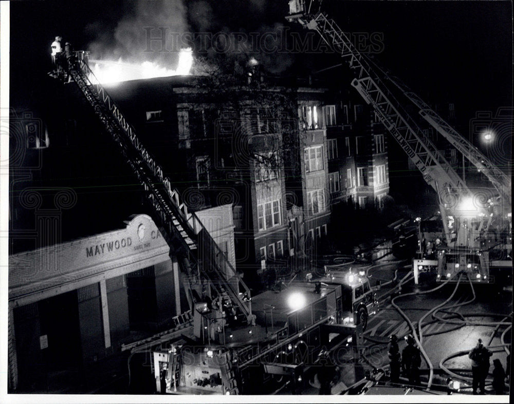 1992 Press Photo Chicago residential fire - Historic Images