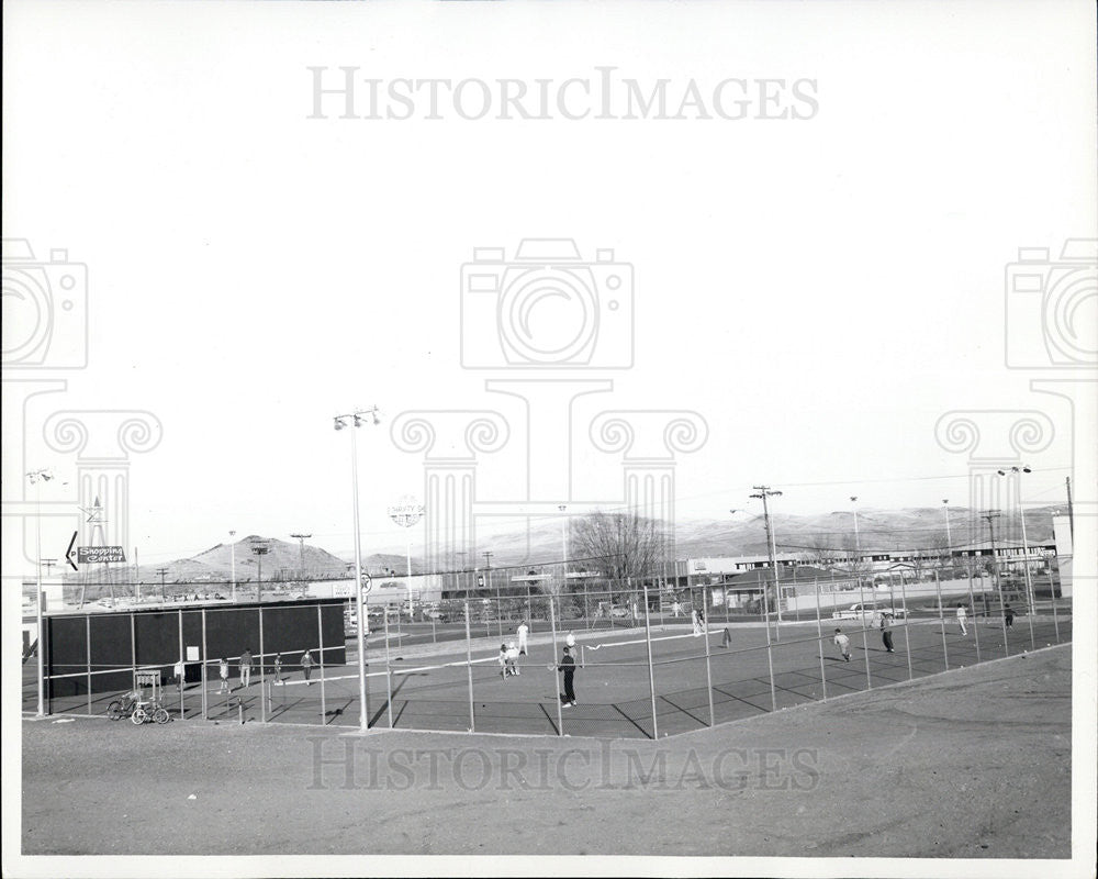 1965 Press Photo Greenbrae Manor Apartments,Tennis Courts,Sparks Nev - Historic Images