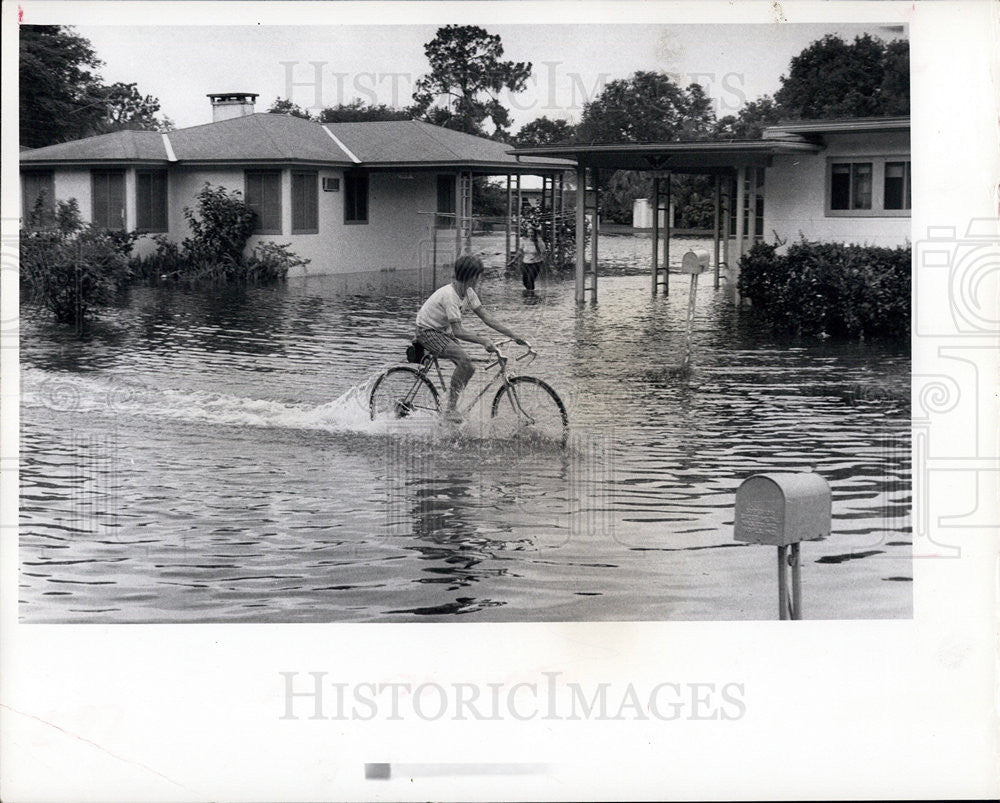 1972 Press Photo Hurricane Agnes Destruction in New Port Richey - Historic Images