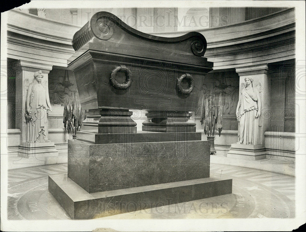 1921 Press Photo Tomb of Napoleon - Historic Images