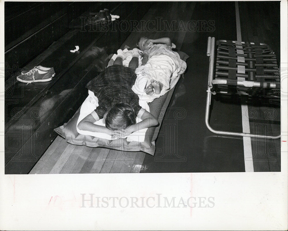 1968 Press Photo Michelle &amp; Timmy  Dillen wait out the hurricane in a shelter - Historic Images