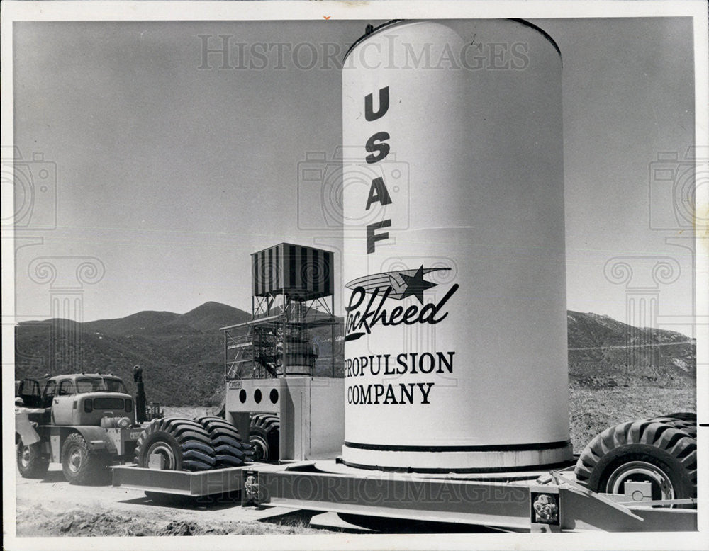 1965 Press Photo Clark Equipment Company Supertrailer Carrying Rocket Segment - Historic Images