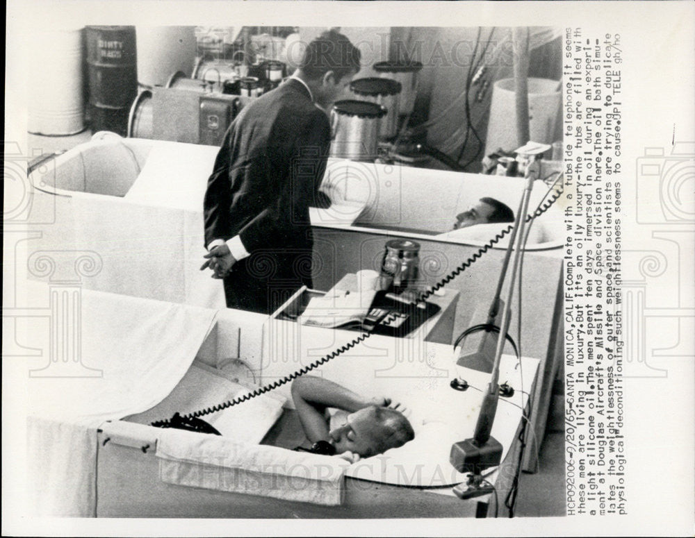 1965 Press Photo Weightlessness Effects Experiment Silicone Oil Tubs California - Historic Images