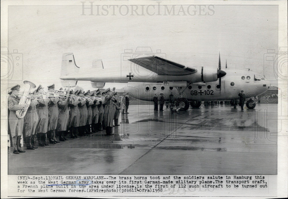 1958 Press Photo West German army with first German built plane sine WW II - Historic Images