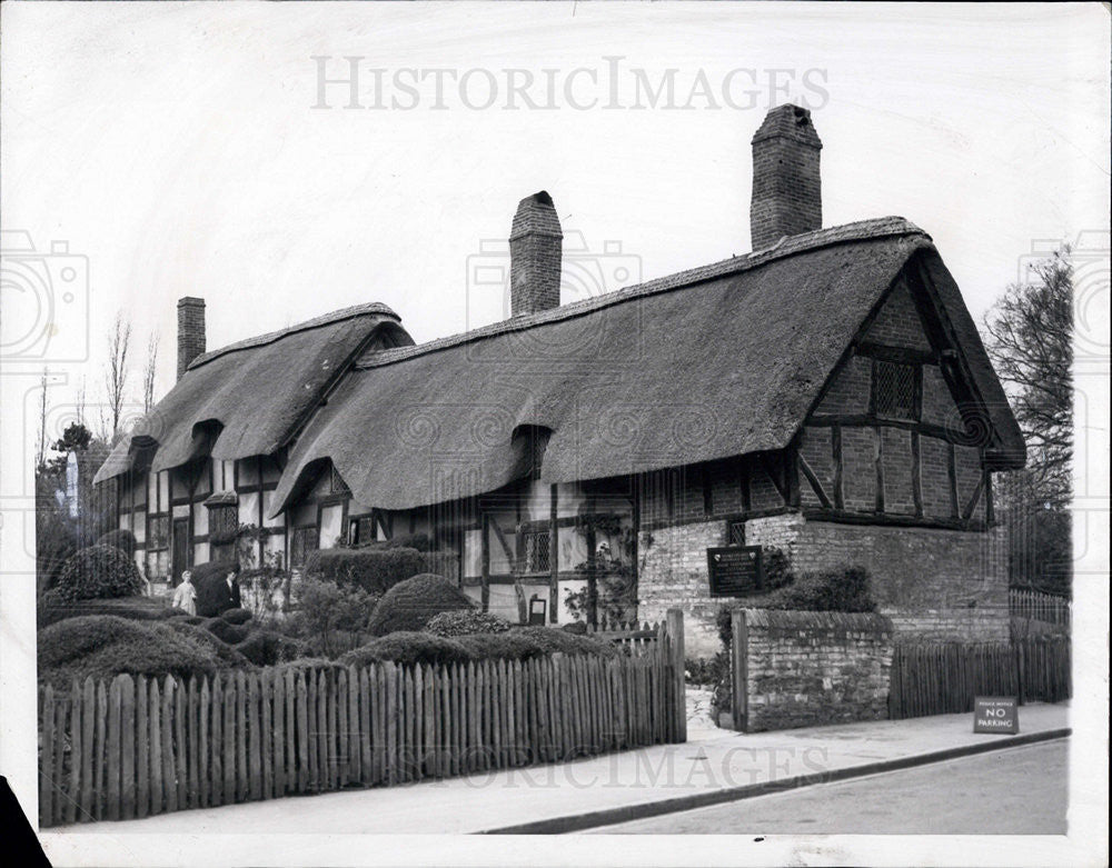 1959 Press Photo Stratford on Avon cottage where Shakespeare worked - Historic Images