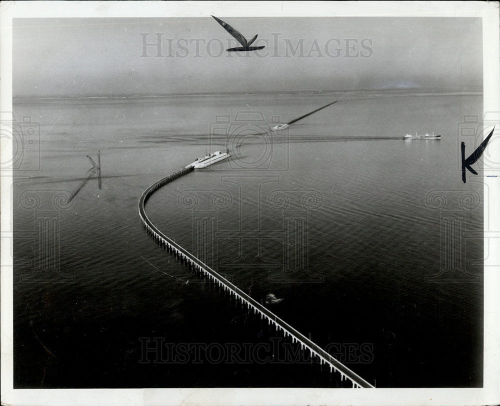 1964 Press Photo Aerial view of bridge and tunnel in Chesapeake Bay - Historic Images