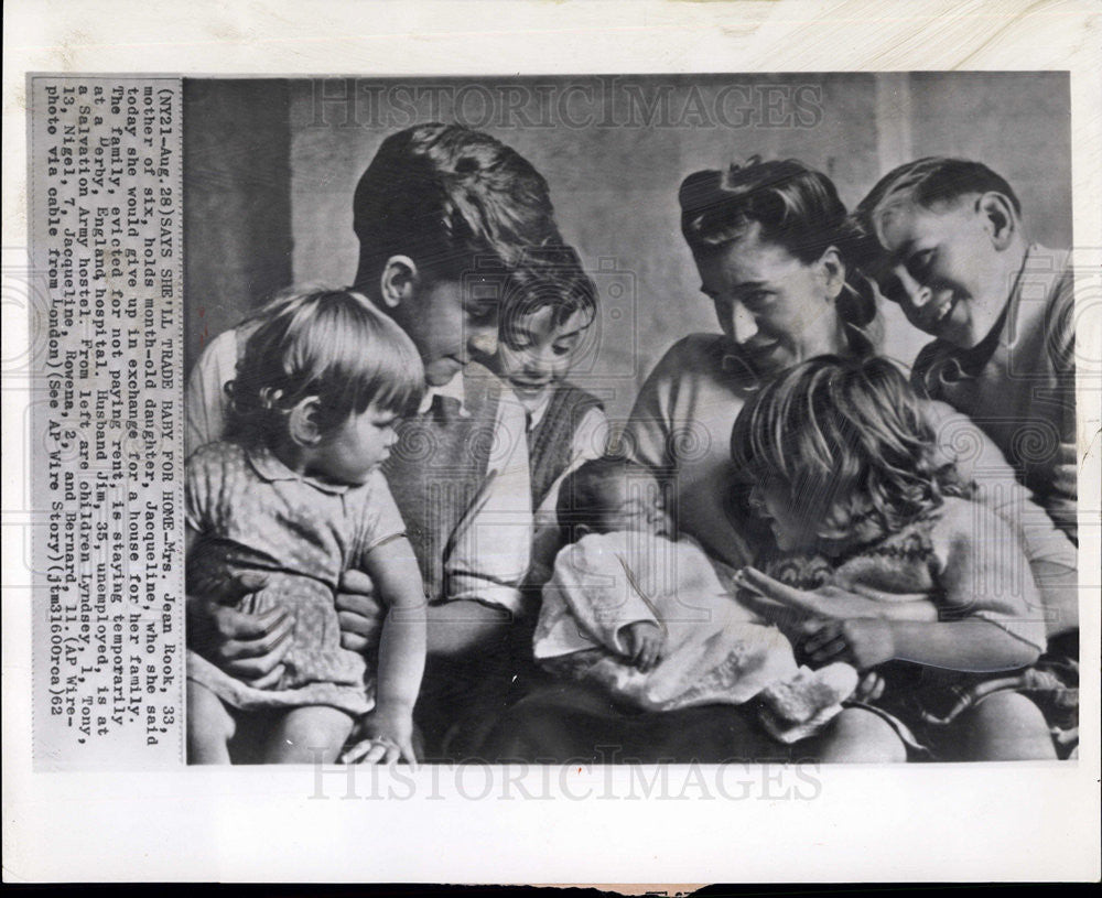 1962 Press Photo Mrs Jean Rook mom of six wants to trade baby for hous ...