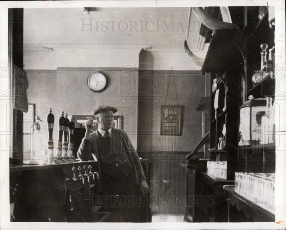 1977 Press Photo The pub of Burton-on-Trent,England - Historic Images