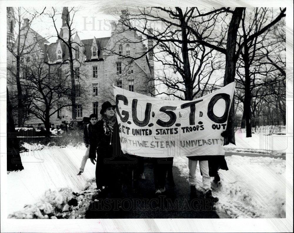 1991 Press Photo Anti-war rally at Northwestern U in Chicago,Ill - Historic Images