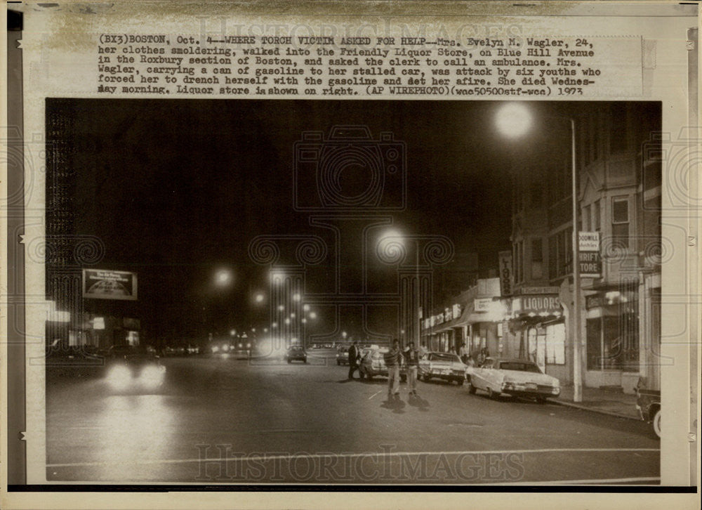 1973 Press Photo Friendly Liquor Store, Blue Hill Ave, Roxbury Section of Boston - Historic Images