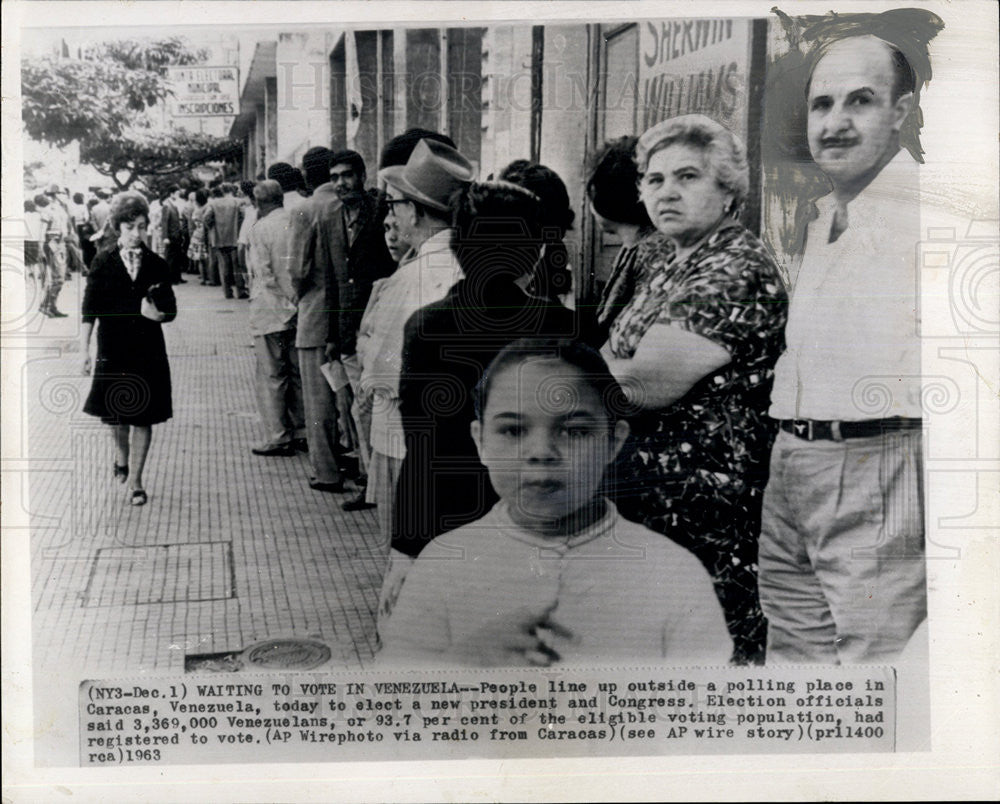 1963 Press Photo People wait to vote in Venezuela - Historic Images