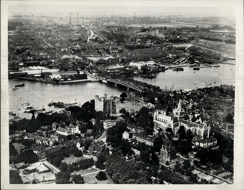 1940 Press Photo City of Rochester along Thames River, England - Historic Images