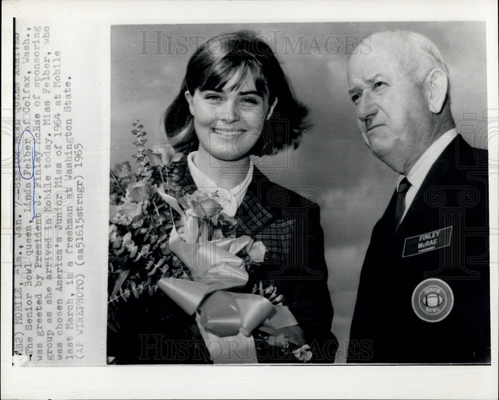 1965 Press Photo Senior Bowl Queen Linda Falber President J. Finley McRae - Historic Images