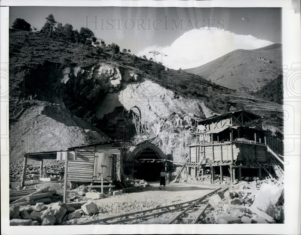 1946 Press Photo Damage of German Mines During the War in Itlay - Historic Images