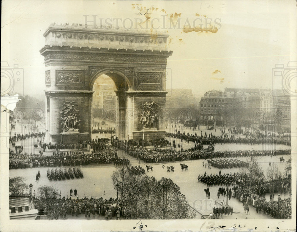 1934 Press Photo The Arc De Triomph, Paris. France remembers unknown soldiers. - Historic Images