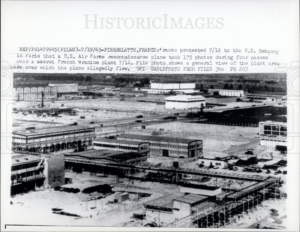 1965 Press Photo Frence Uranium Plant over which US Plane Allegedly Flew - Historic Images