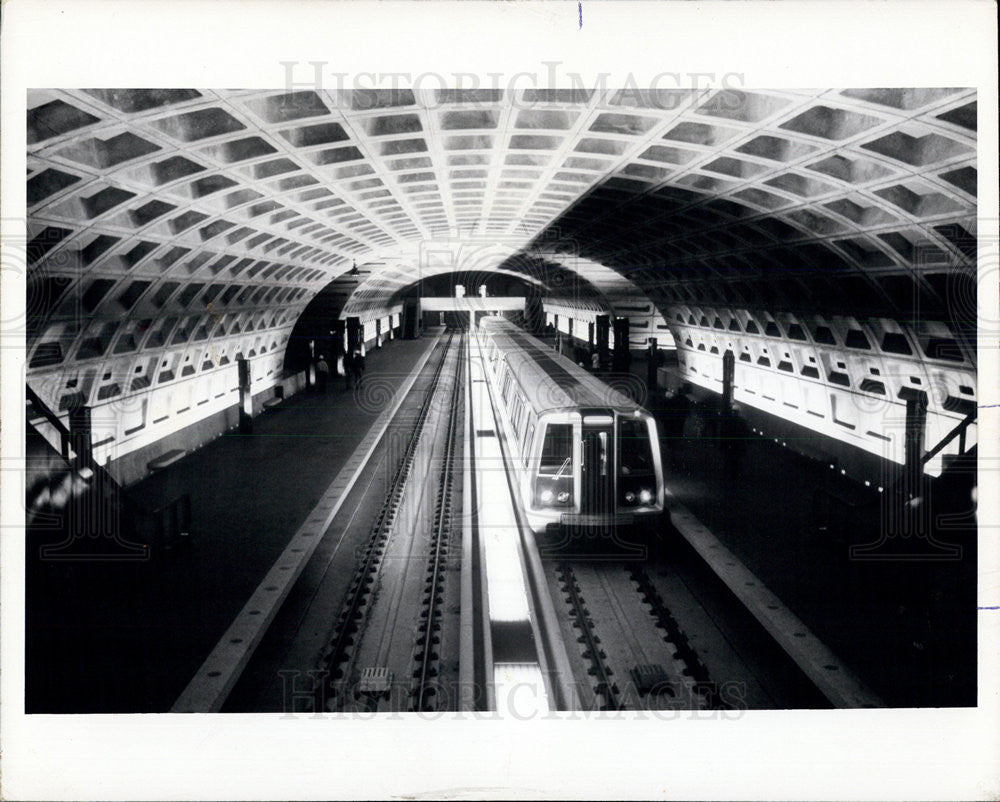 1976 Press Photo District Of Columbia Metro Station Center - Historic Images