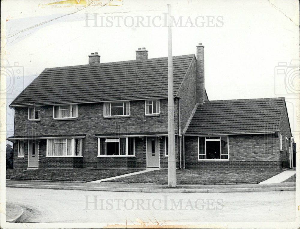 1960 Press Photo Granny Flats Housing in England - Historic Images