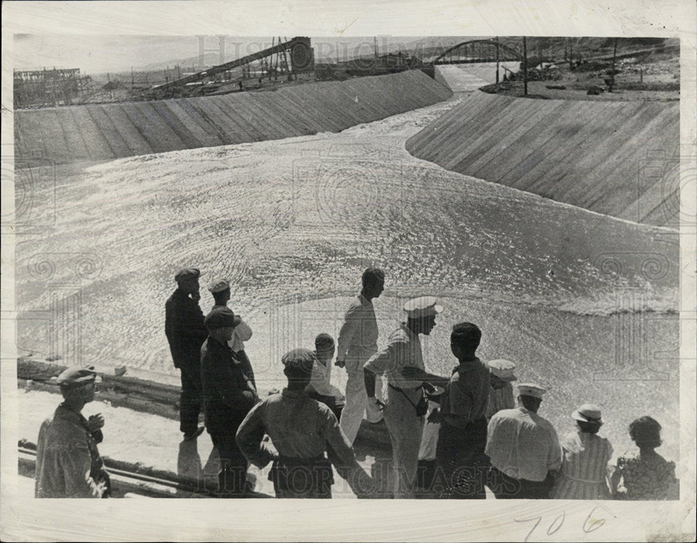 1940 Press Photo Huge Soviet Dam Under Construction - Historic Images