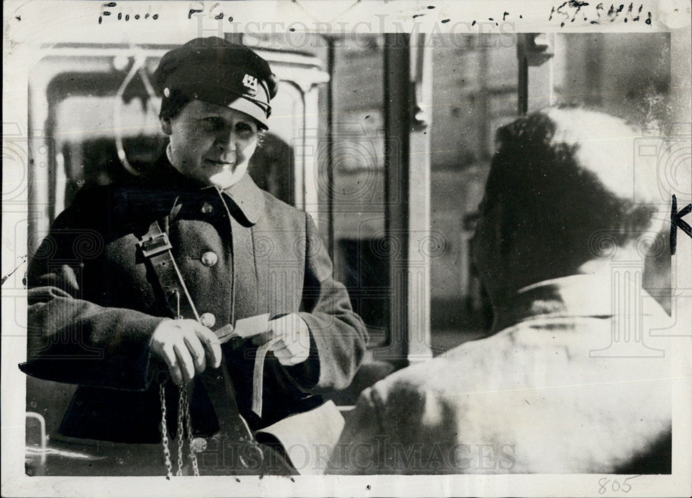 1939 Press Photo Helsinki, Finland, woman tram conductor - Historic Images