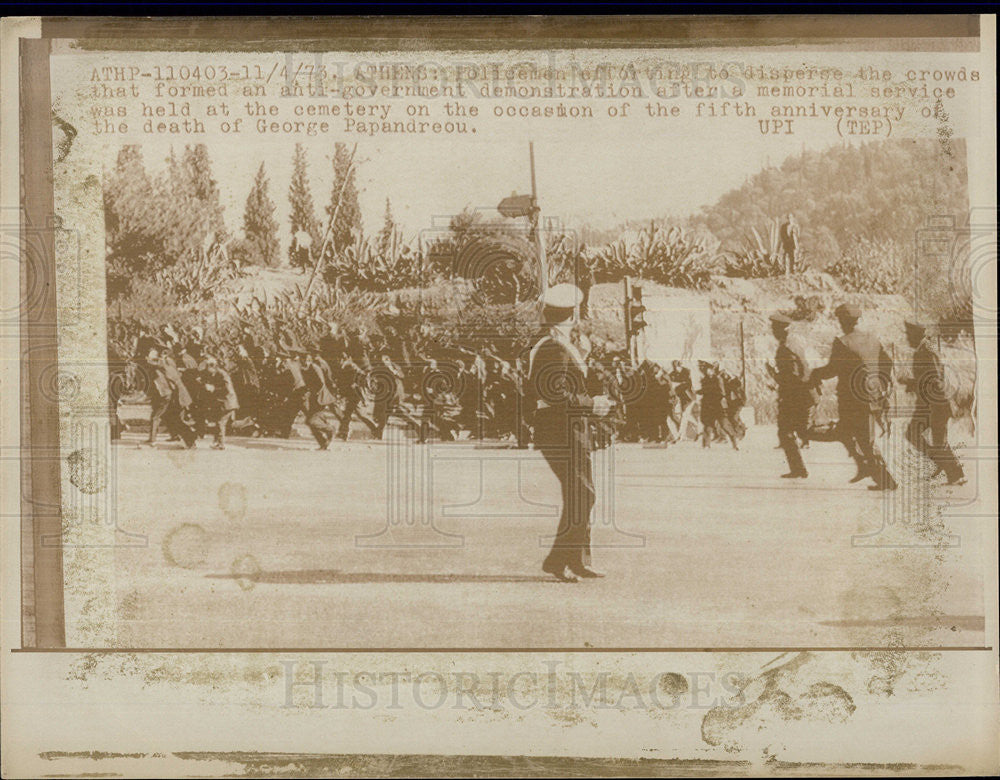 1973 Press Photo  George Papandreou anti-government demonstration - Historic Images