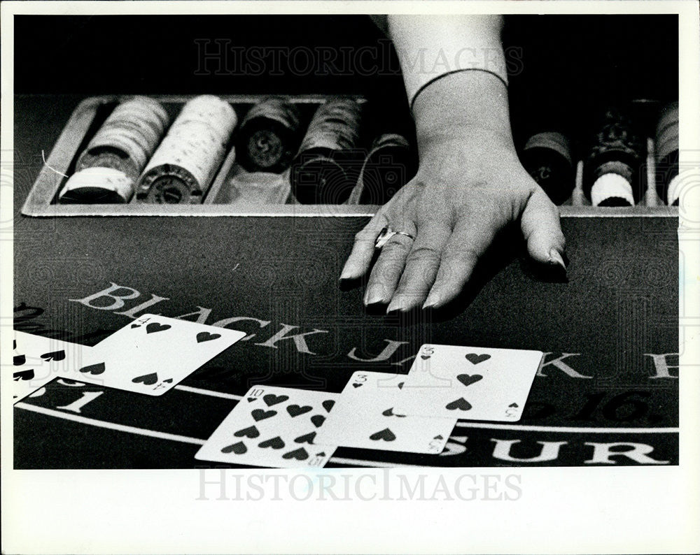 1982 Press Photo Black Jack Table - Historic Images