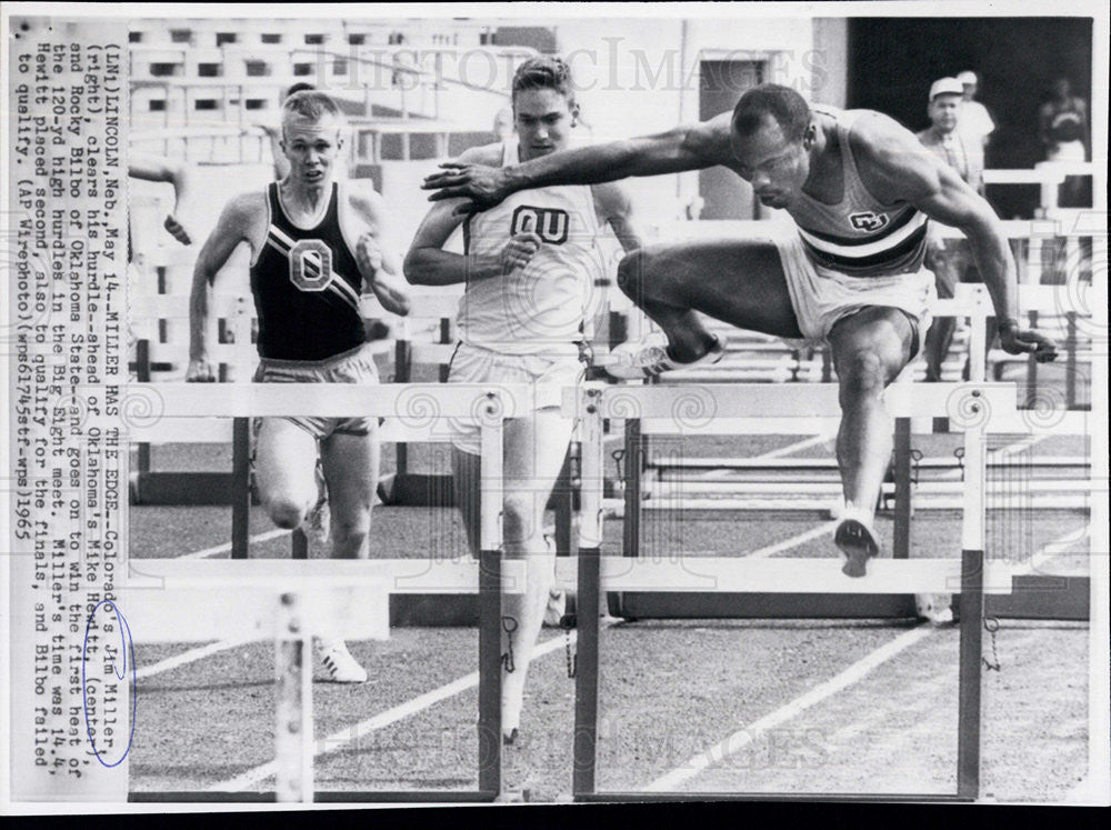 1965 Press Photo Jim Miller,Mike Hewitt,Rocky Bilbo in the high hurdles - Historic Images