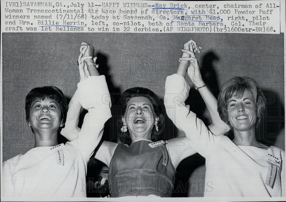 1968 Press Photo Kay Brick, Margaret Mead, Billie Herrin, Powder Puff Winners - Historic Images