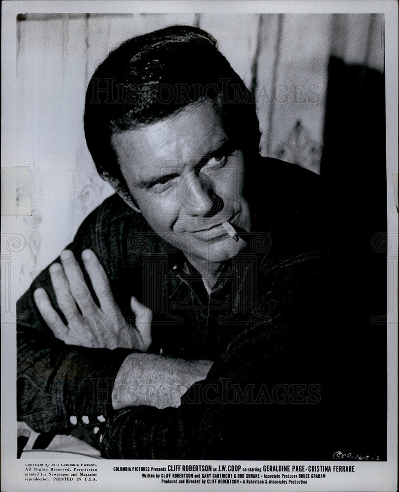 1972 Press Photo Copy Cliff Robertson Smoking As J.W. Coop In J.W. Coop - Historic Images