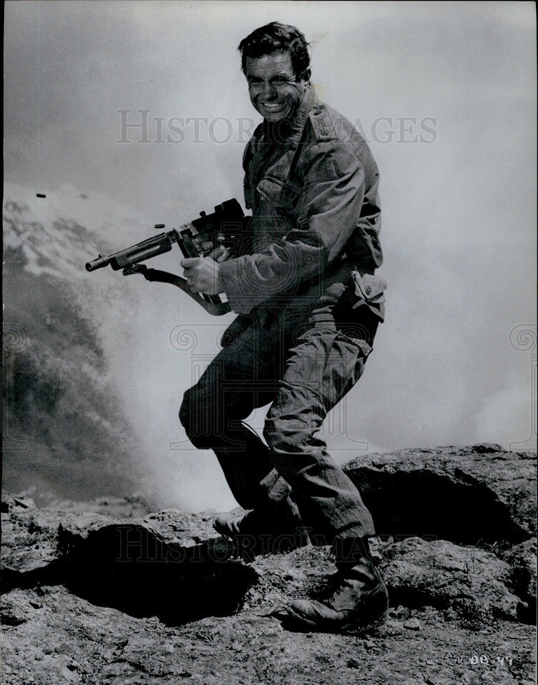 1968 Press Photo Cliff Robertson as Major Crown The Devil&#39;s Brigade - Historic Images