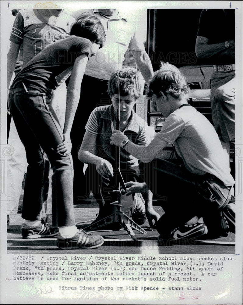 1982 Press Photo Crystal River Middle School Model Rocket Club - Historic Images