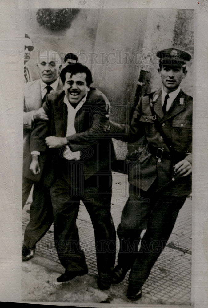 1955 Press Photo Naples Soccer riot. - Historic Images